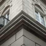 Jak usprawnić efektywność energetyczną nieruchomości etapami — instrukcja dla właściciela