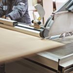 Jak świadomie wybrać elegancki pomnik pamięci — praktyczny poradnik dla rodzin